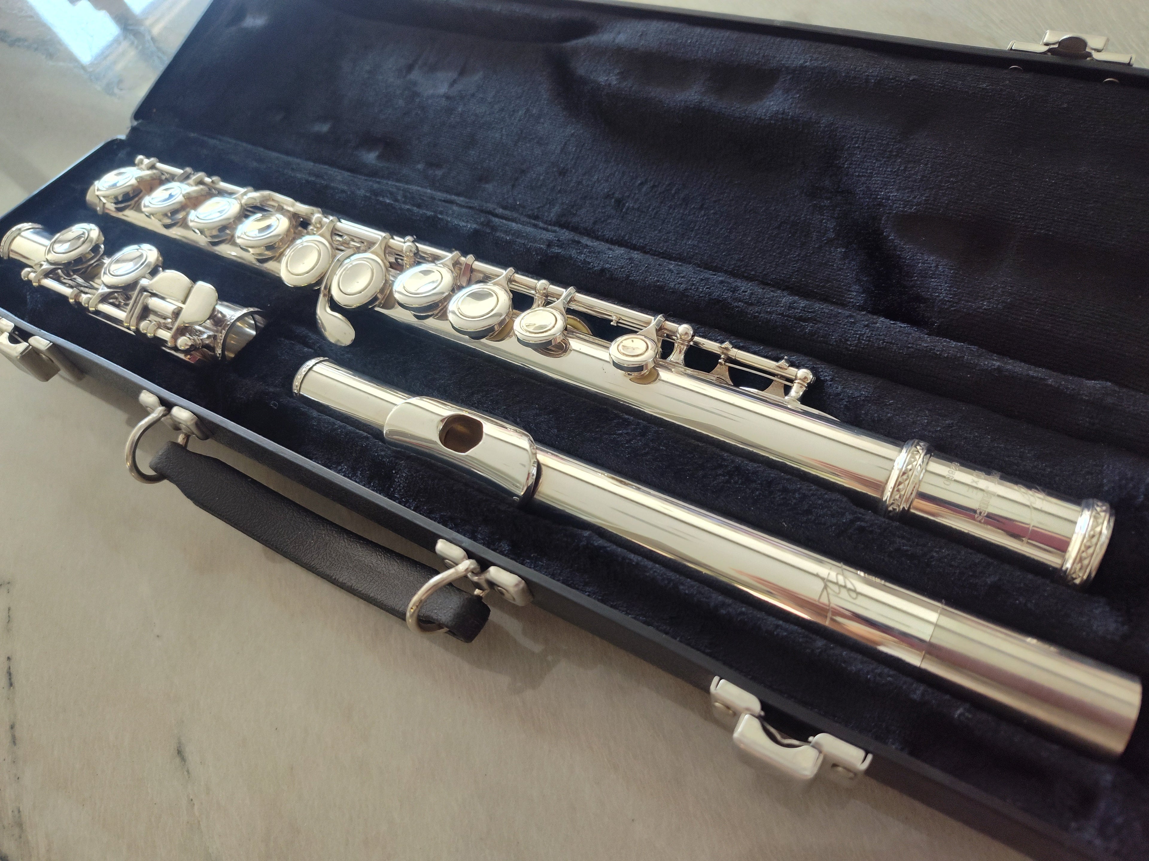 Trevor James 10XE Flute Closed Hole, Offset G, C foot VIDEO DEMO