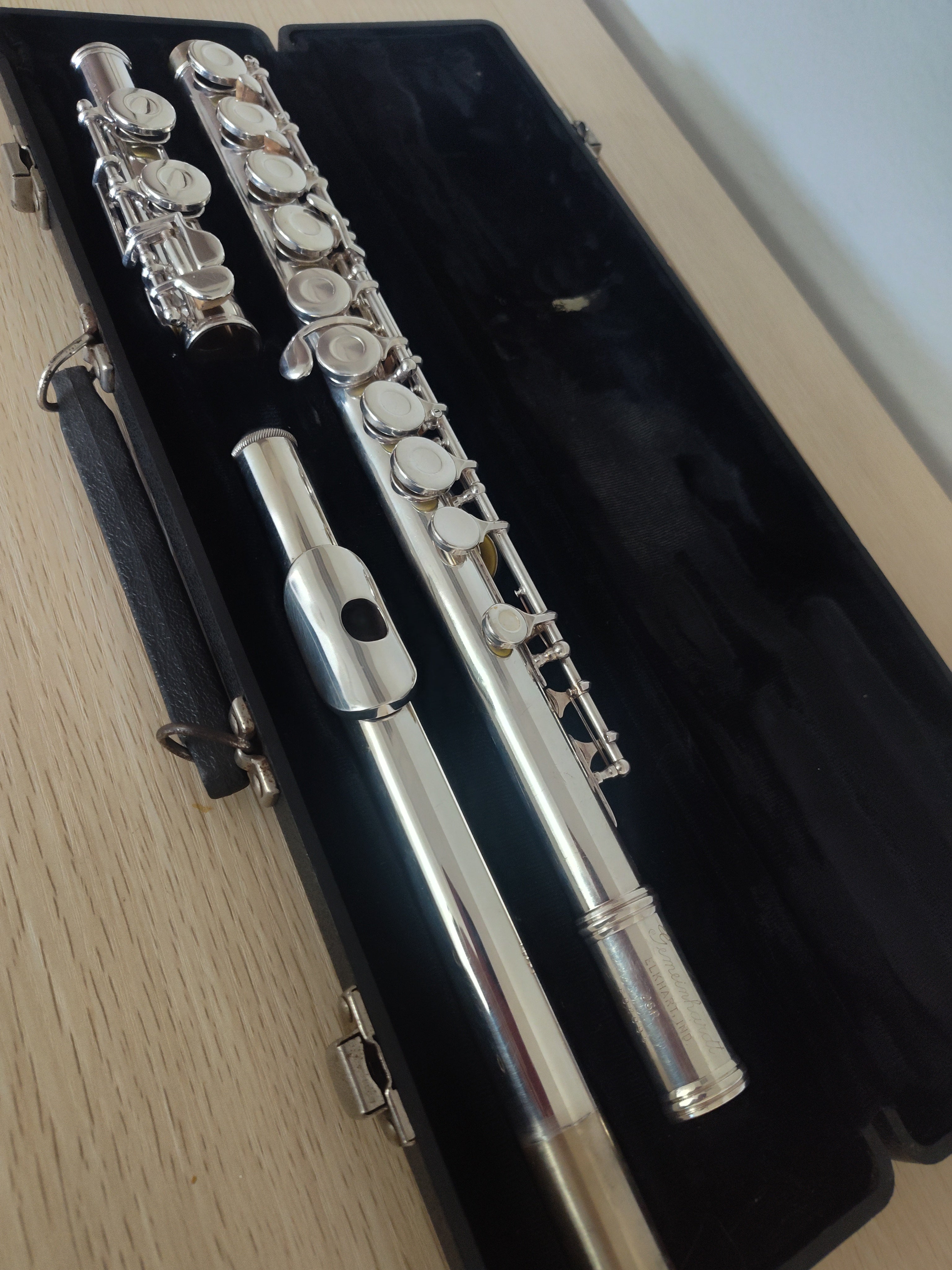 Gemeinhardt 2SP OVERHAULED FLUTE OFFSET G, C FOOT VIDEO DEMO