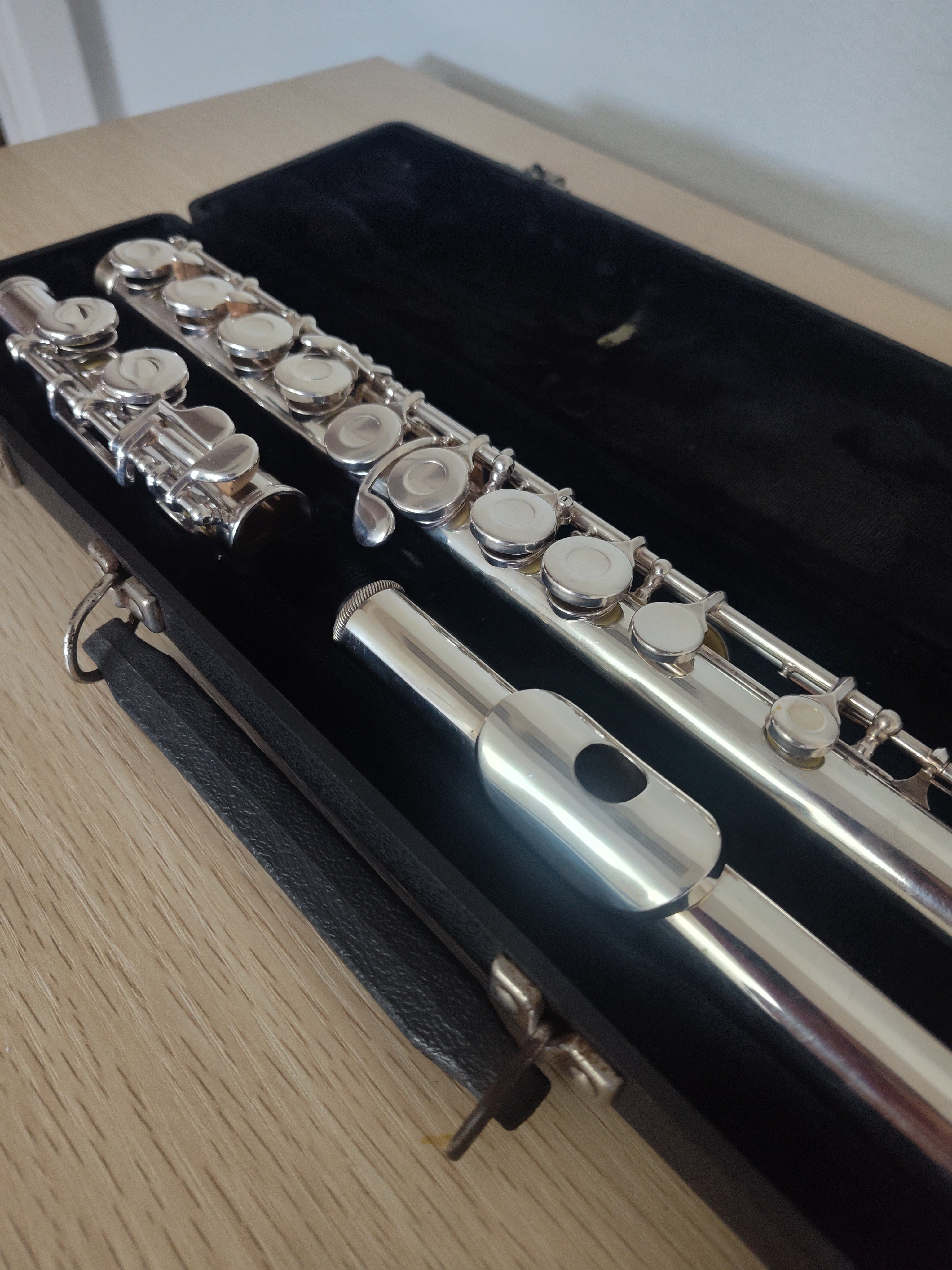 Gemeinhardt 2SP OVERHAULED FLUTE OFFSET G, C FOOT VIDEO DEMO