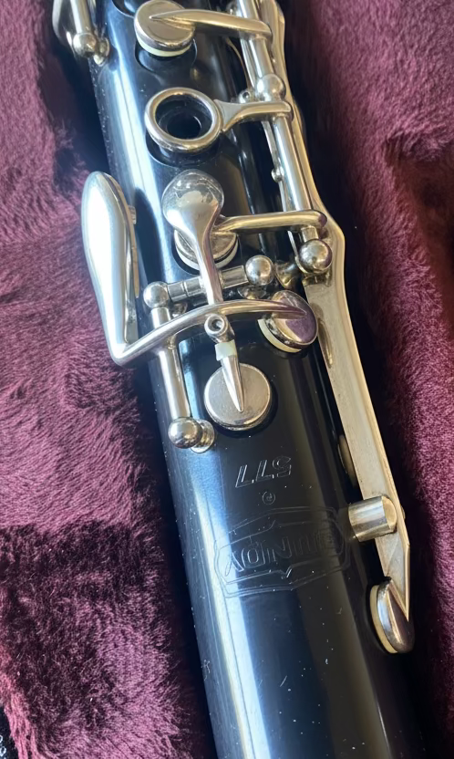 Selmer Bundy Bb clarinet