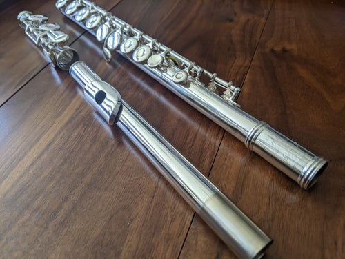 Gemeinhardt 22SP OVERHAULED FLUTE OFFSET G, C FOOT VIDEO DEMO